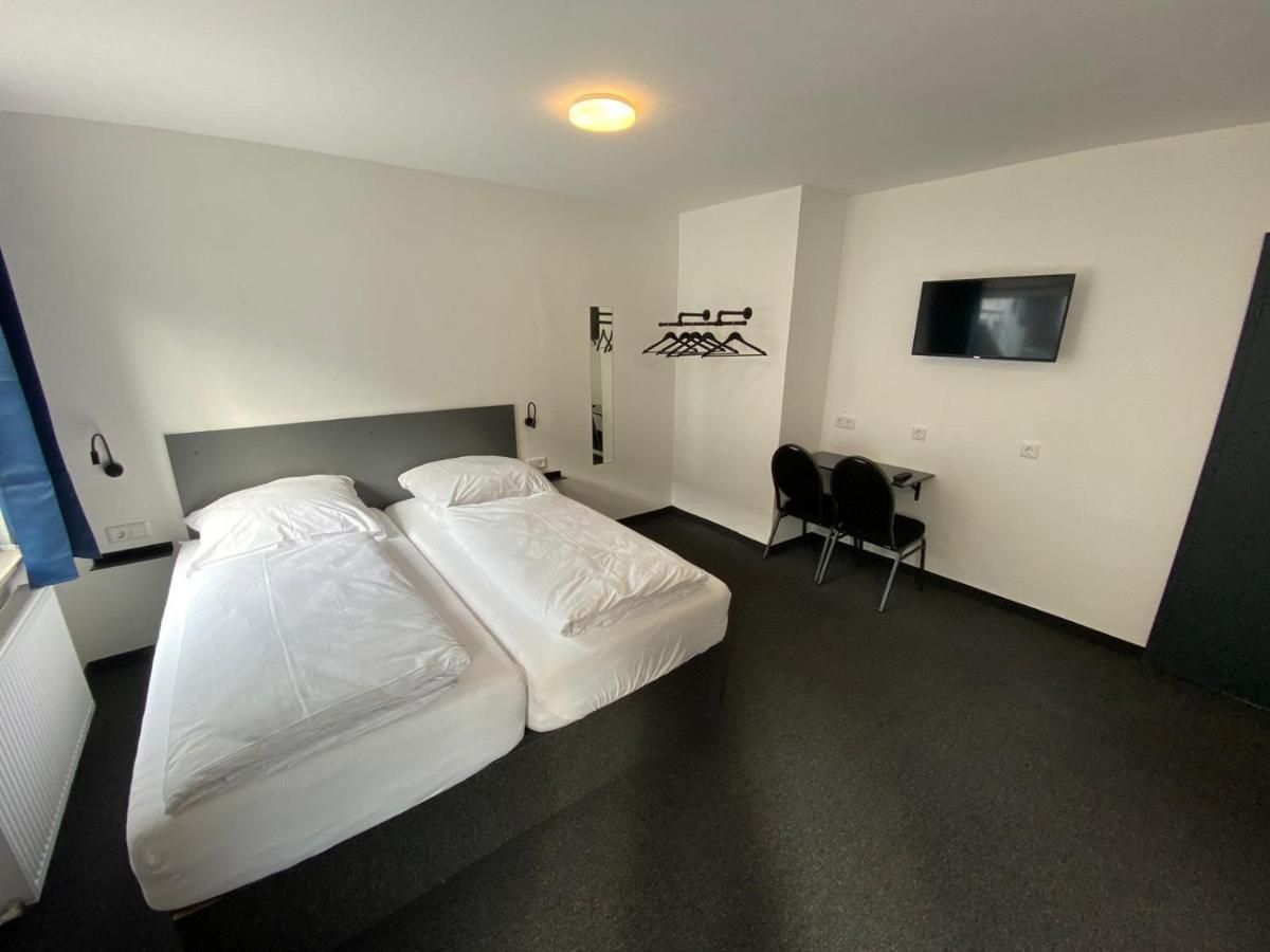 Hotel Zzzimple - Staffless & Self Check-In Pillig Exterior foto