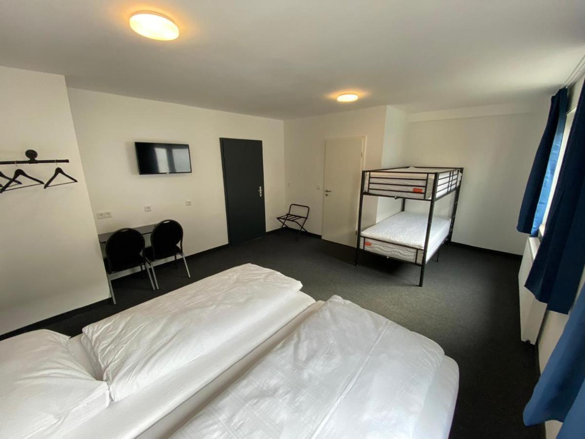 Hotel Zzzimple - Staffless & Self Check-In Pillig Exterior foto