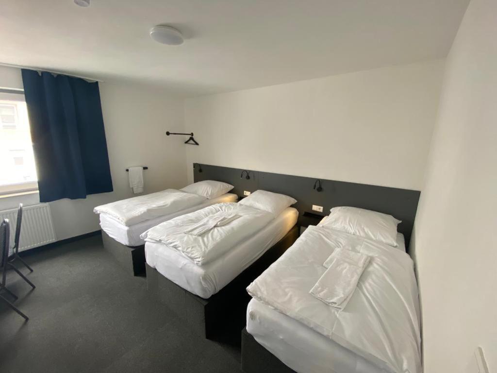 Hotel Zzzimple - Staffless & Self Check-In Pillig Exterior foto